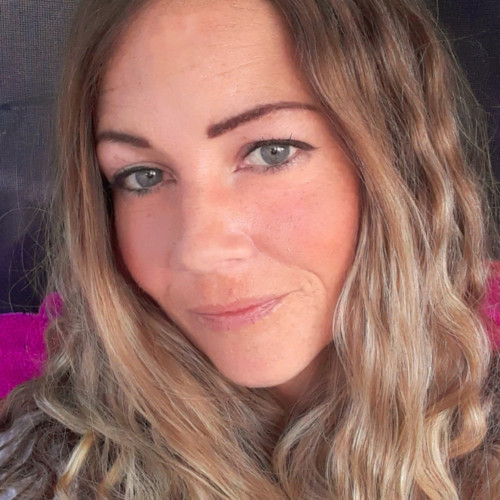 Hilary W. profile photo