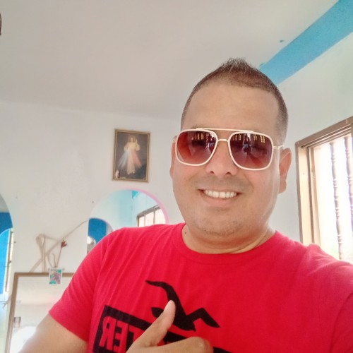 Héctor  C.