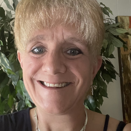 Julie S. profile photo