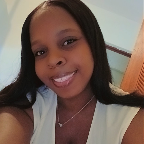 Luna M. profile photo