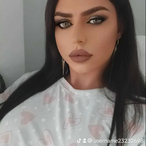 Daniella m.