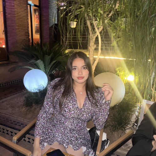 Dounia C.