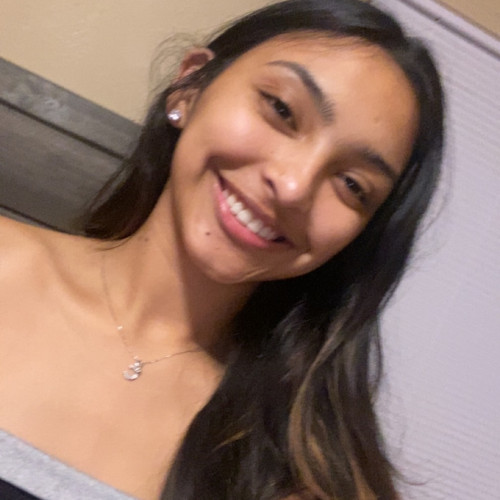 Claudia  M. profile photo