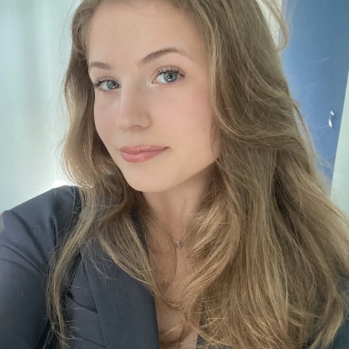 Nikol A.
