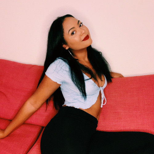 Loola S. profile photo