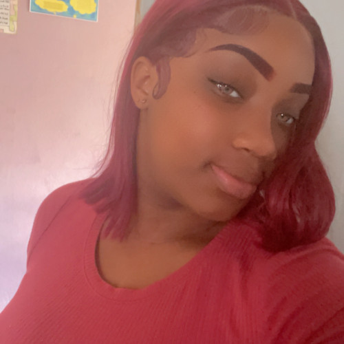 Davia H. profile photo