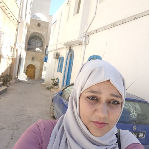 Amira H.