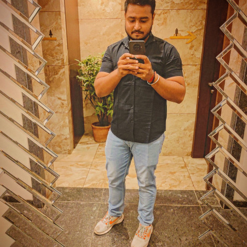 Manik M.