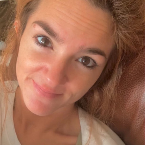 Ellie  J. profile photo