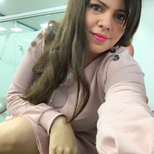 Gabriela  R.