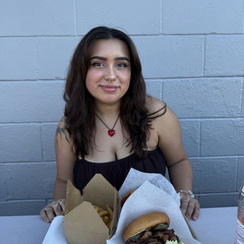 Mia L. profile photo
