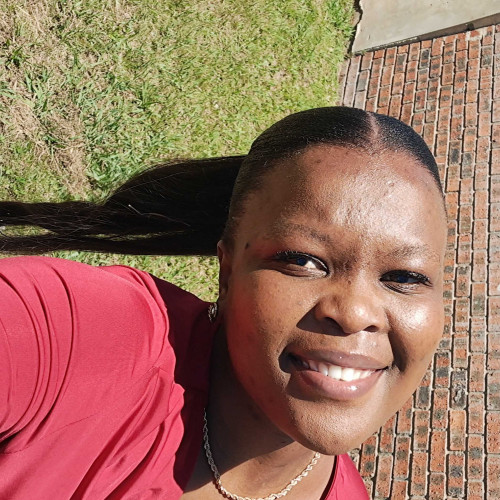 Thina b. profile photo