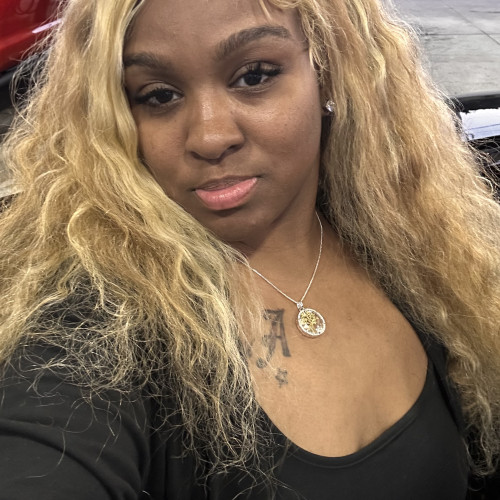 Isis  C. profile photo