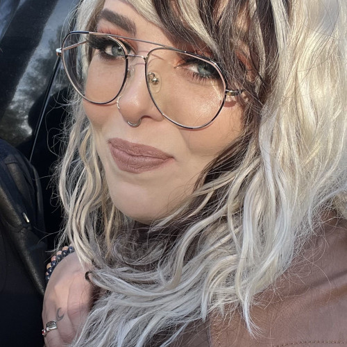 Carly r. profile photo