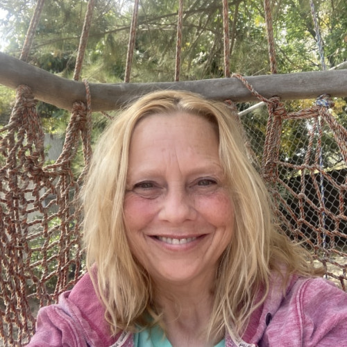 DeeOna F. profile photo