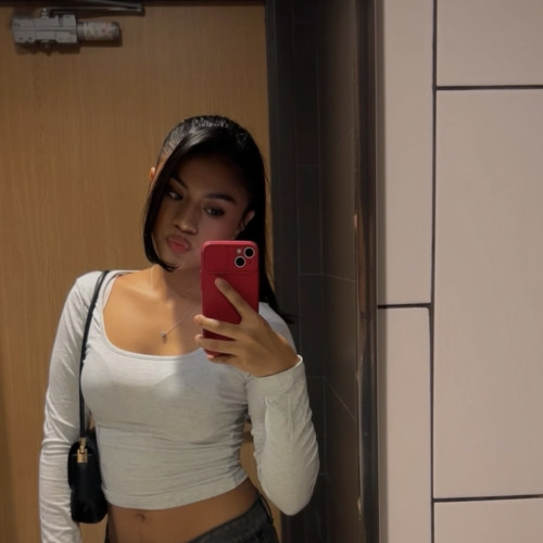 bella s. profile photo