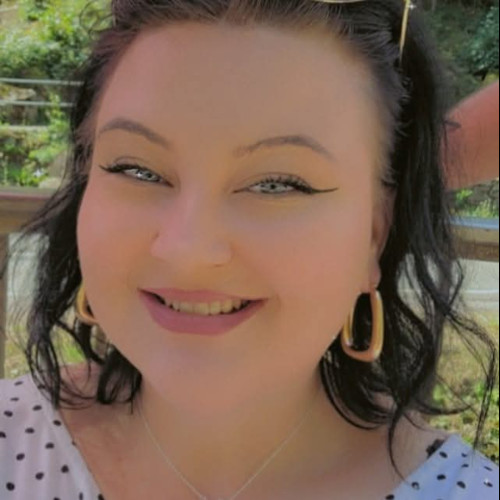 Alexandra bianca  C. profile photo