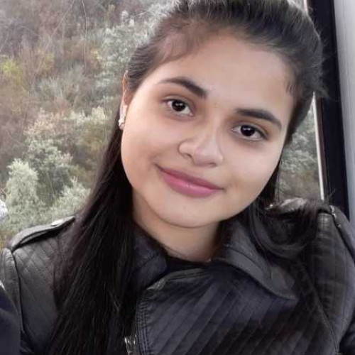 Evelin S.