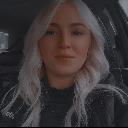 Chanelle l. profile photo