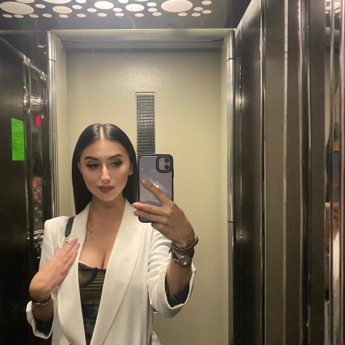 Nikol L.