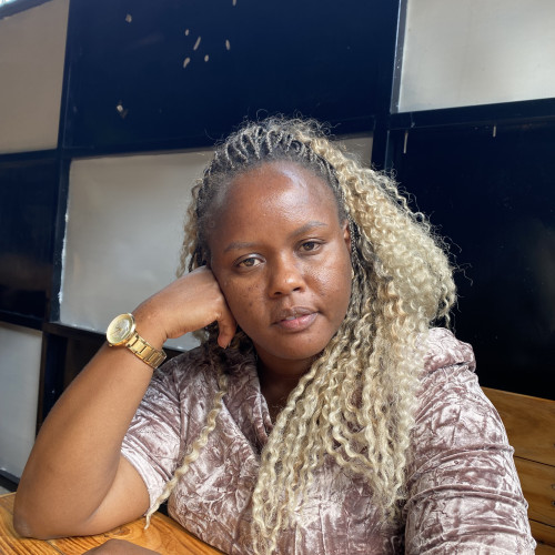 Loise W. profile photo