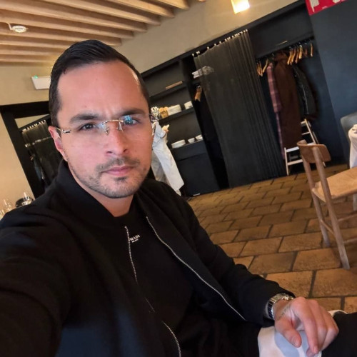 Andres V. profile photo