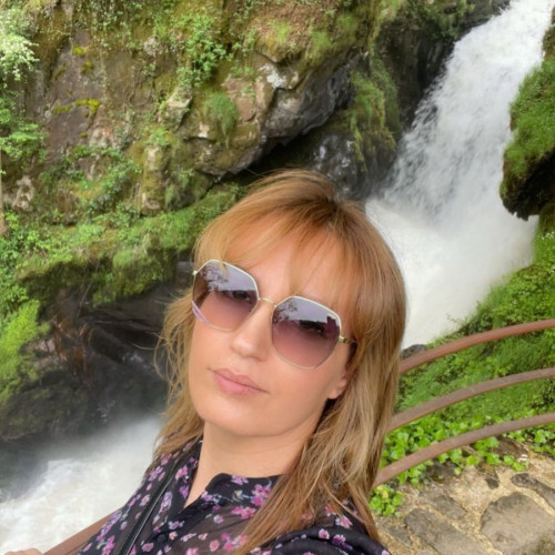 cheza c. profile photo