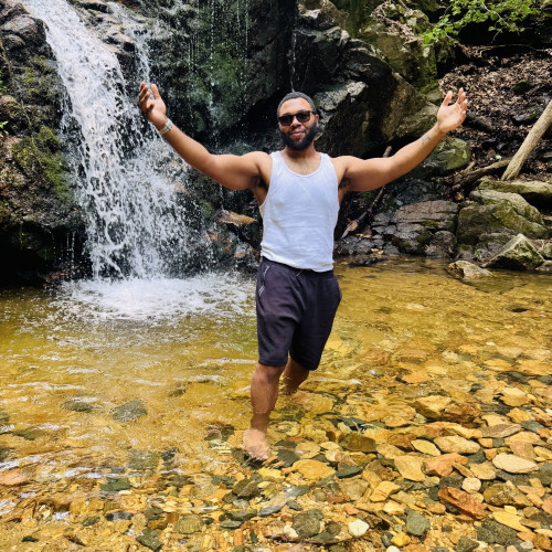 Christopher W. profile photo