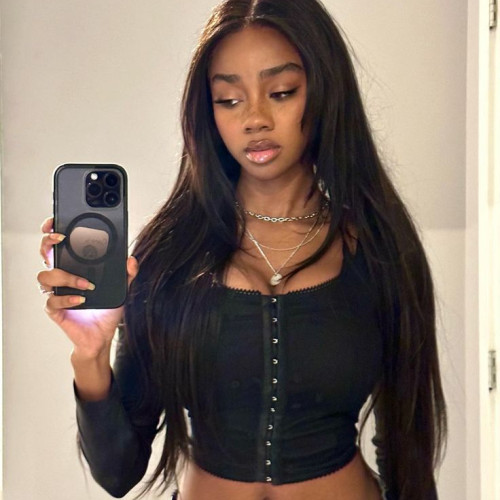 Nia L. profile photo