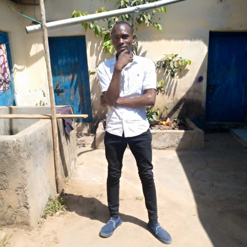 Teetee T. profile photo