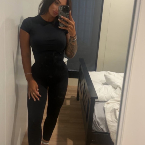 Dee I. profile photo