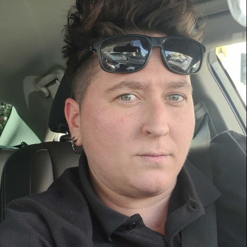 laura b. profile photo