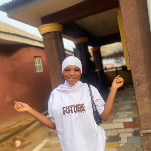 Zainab T.