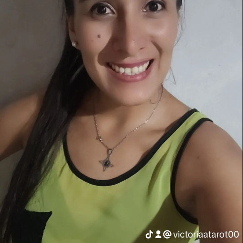 VICKY TAROT A.