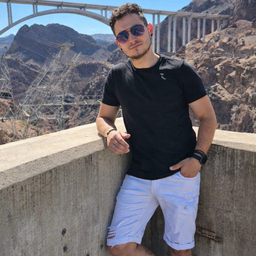 Juan D M. profile photo
