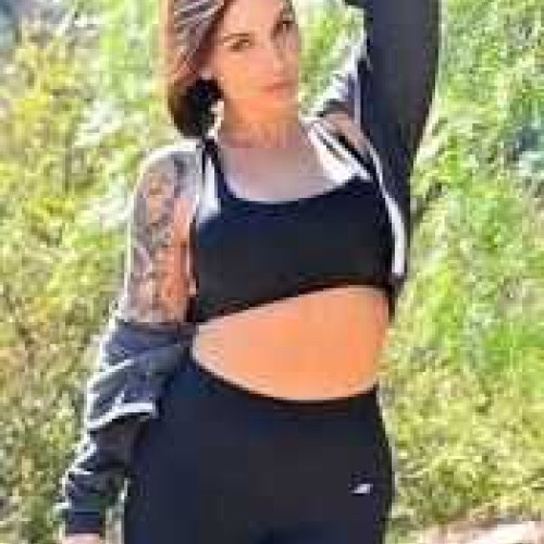 ivy l. profile photo