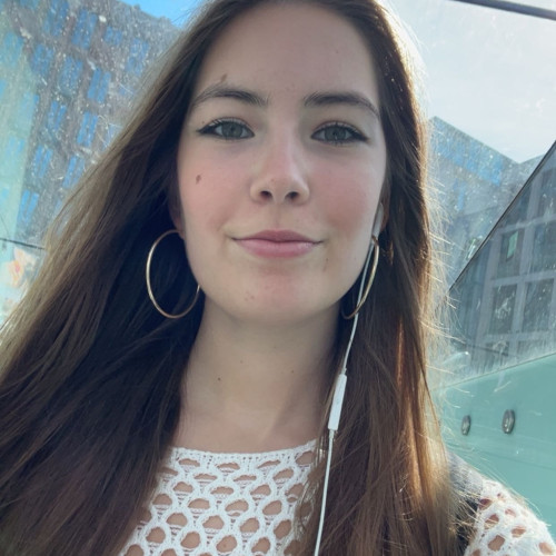 Merel L.