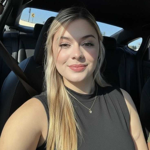 kirra w. profile photo