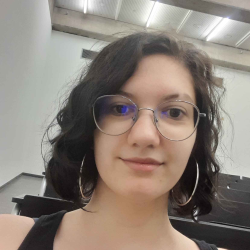 Minou L. profile photo