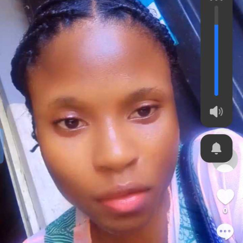 mhiz b. profile photo