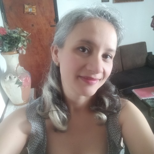 DANIELA B.