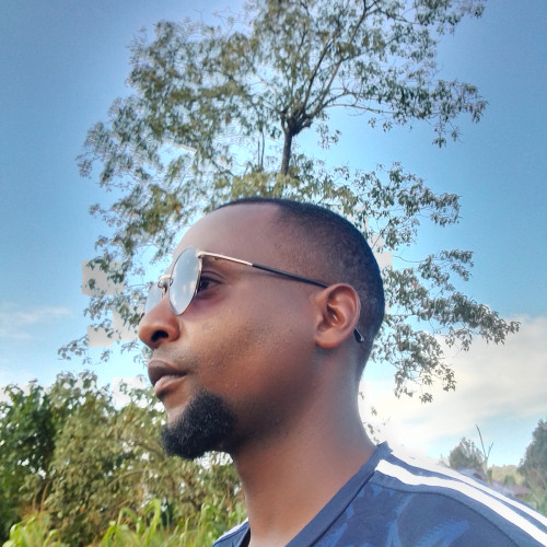 raphael m. profile photo