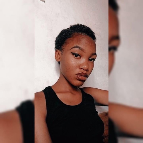 Davina M.