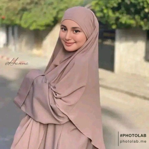 Nouhaila  B.