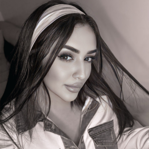 Asmae B.