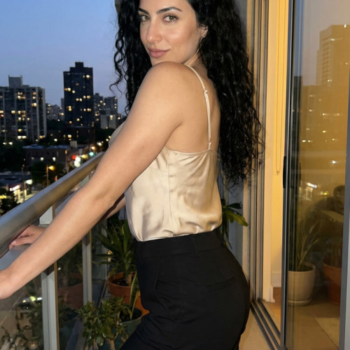 Novelle H. profile photo