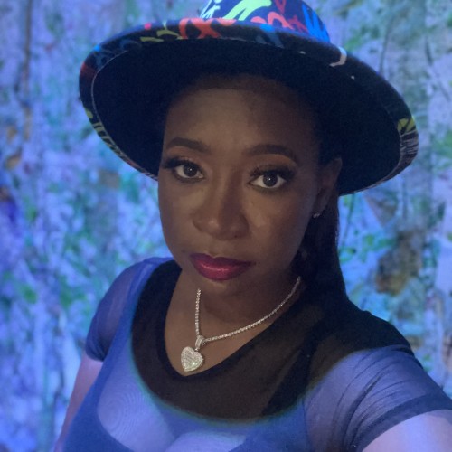 Reshundra B.