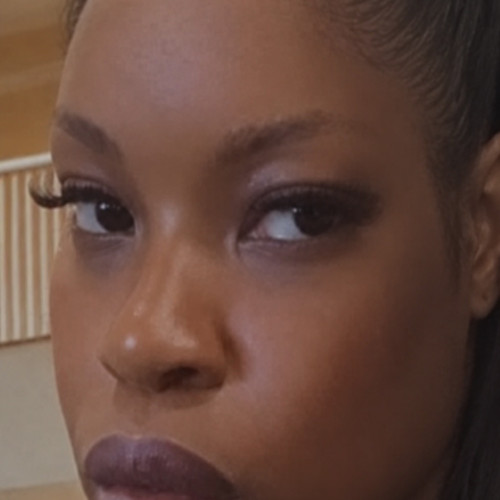 Nia H. profile photo
