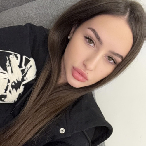 Ariana R.