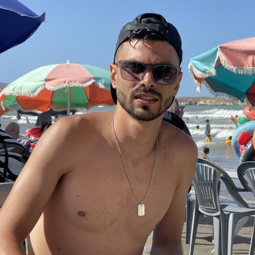 hamza i. profile photo